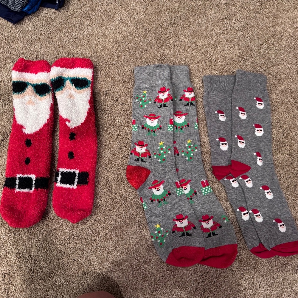 ❤️❤️ 3/$25 Christmas Cheer Socks